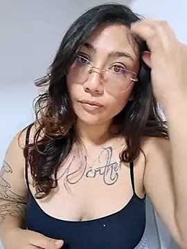 Mia Ruiz online show from 12, 11, 2025