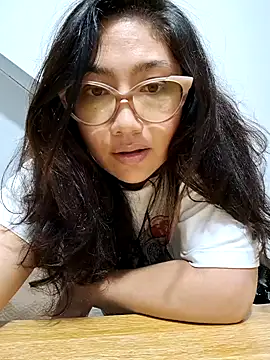 Mia Ruiz online show from 27, 1, 2025