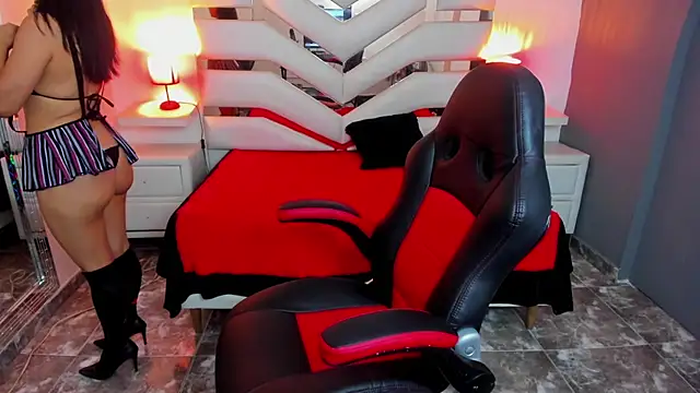 KateTompson  online show from 2, 2, 2026