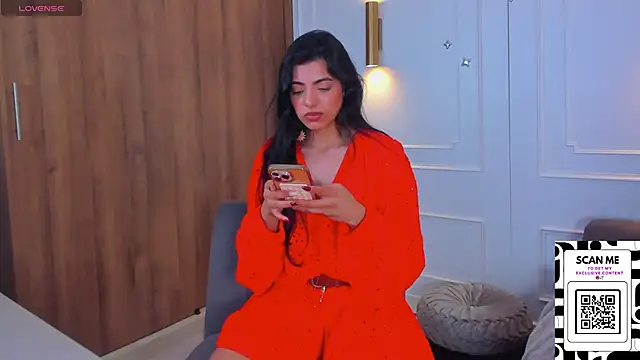 Snapshot of Chrishell_ chatting on 13, 3, 2025 Chrishell online show from 13, 3, 2025