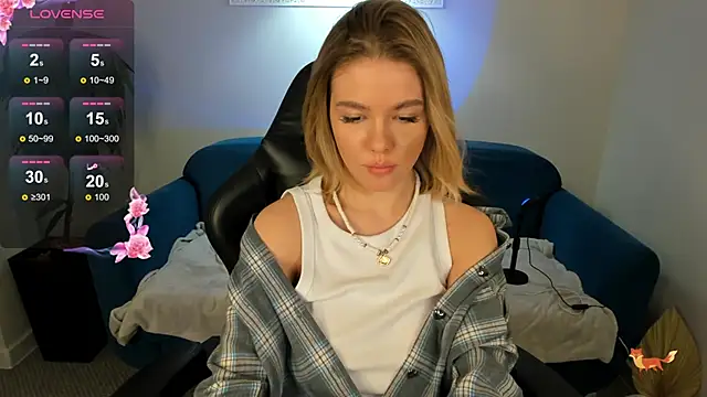 Anna Robinson online show from 10, 3, 2025