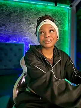 Melany Williams online show from 25, 10, 2025