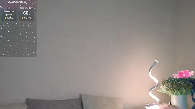 chloi hes online show from 14, 11, 2025