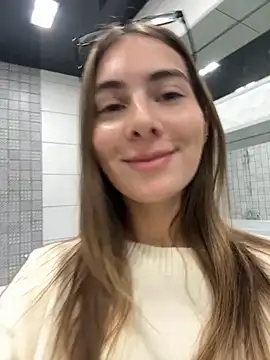 chloi hes online show from 15, 11, 2025