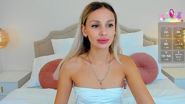 MissLoou online show from 11, 10, 2025