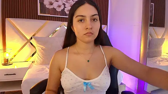 Emelie Ch1 online show from 18, 1, 2026