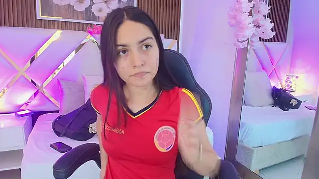 Emelie Ch1 online show from 4, 7, 2026