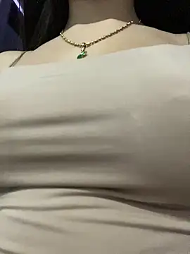 Emelie Ch1 online show from 20, 3, 2025