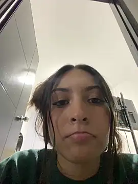 Emelie Ch1 online show from 2, 3, 2025