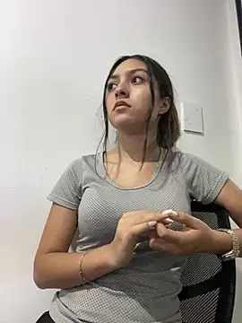 Emelie Ch1 online show from 18, 3, 2025