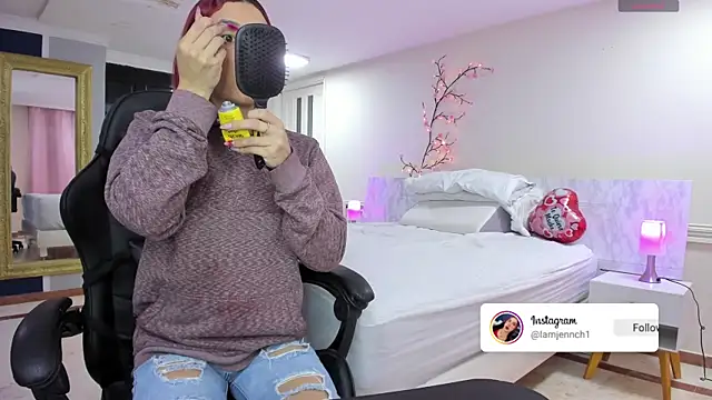 charolbruce 1 online show from 25, 2, 2026