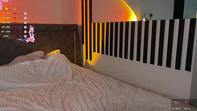 Li Amelie  online show from 26, 10, 2025