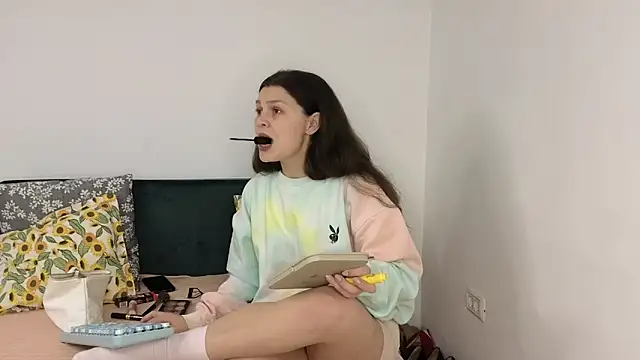 MadameDeFeu online show from 2, 3, 2026