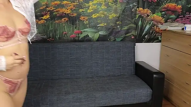 MadameDeFeu online show from 23, 9, 2025