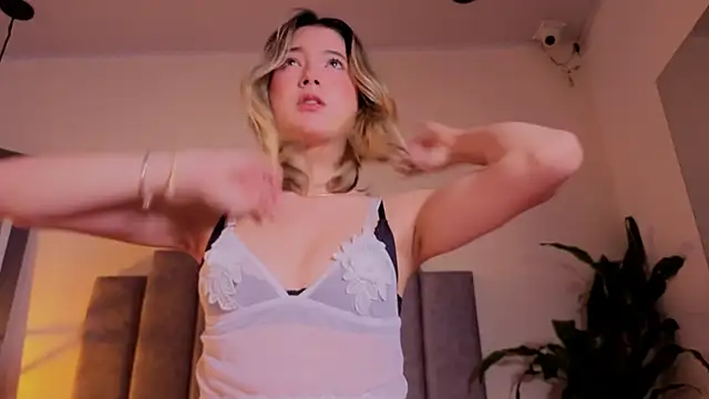 gabriela  gomez online show from 9, 11, 2025