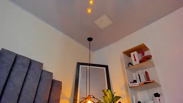 gabriela  gomez online show from 30, 11, 2025