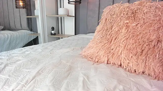 gabriela  gomez online show from 1, 3, 2025