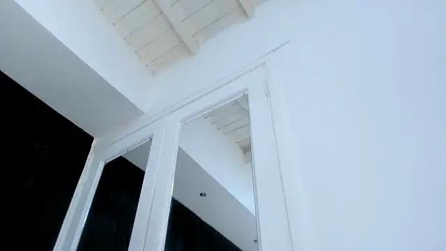 AbigailWilliams  online show from 6, 11, 2025