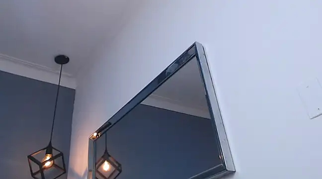 AbigailWilliams  online show from 14, 3, 2025