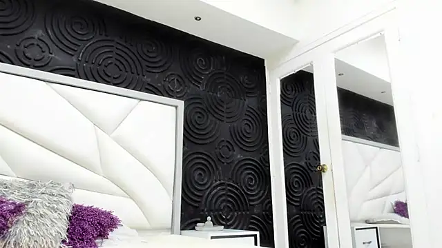 AbigailWilliams  online show from 30, 9, 2025