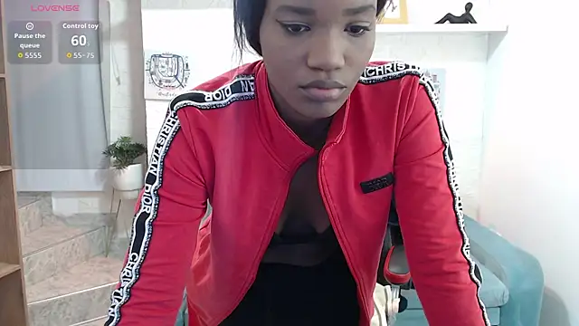 Snapshot of cattalheya chatting on 7, 10, 2025 cattalheya online show from 7, 10, 2025