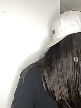 BarbieHotLaura online show from 13, 3, 2025