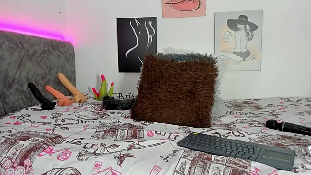 BarbieHotLaura online show from 28, 11, 2025