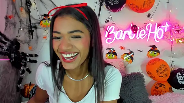 BarbieHotLaura online show from 22, 10, 2025