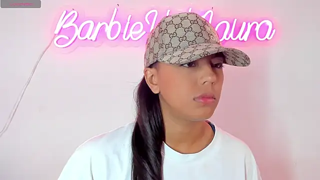 BarbieHotLaura online show from 20, 3, 2025