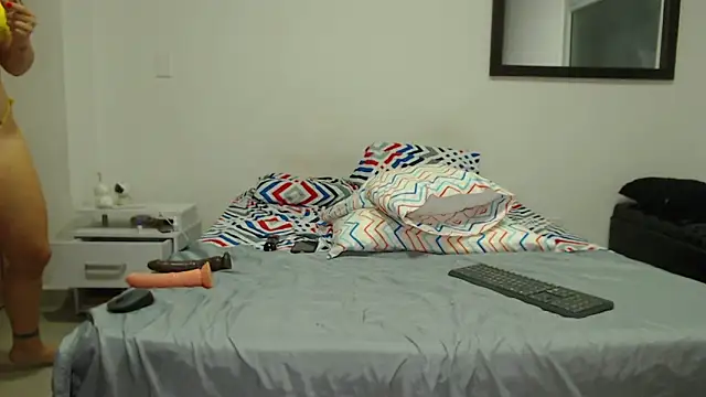 AnnieRoss69 online show from 9, 9, 2025