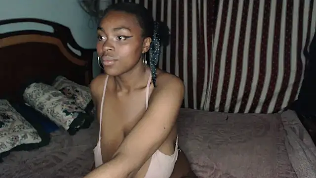 lyssyhorny online show from 2, 3, 2026