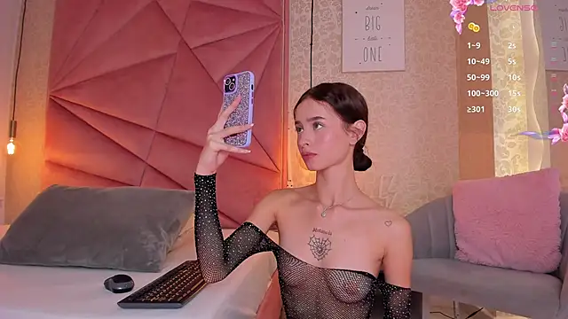 salome-brown online show from 18, 12, 2024