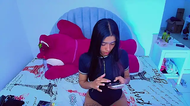 charlotte 0309 online show from 2, 12, 2025