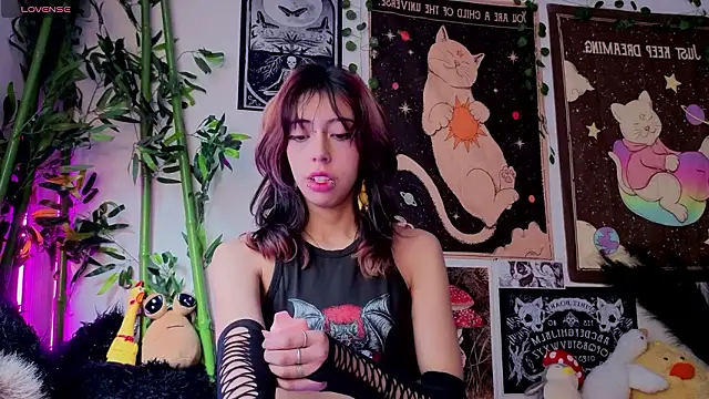 Nyx nayla online show from 4, 3, 2026