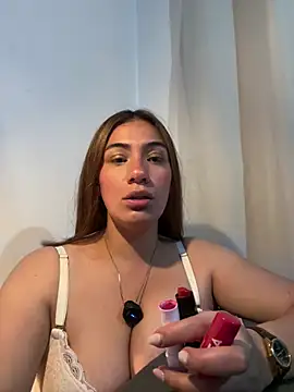 Snapshot of emmily_d chatting on 18, 7, 2026 emmily d online show from 18, 7, 2026