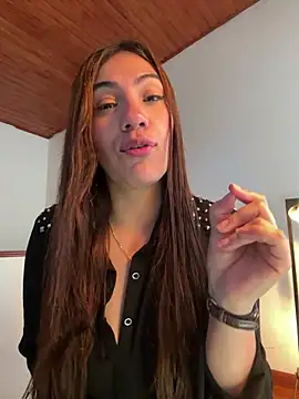 emmily d online show from 25, 4, 2026