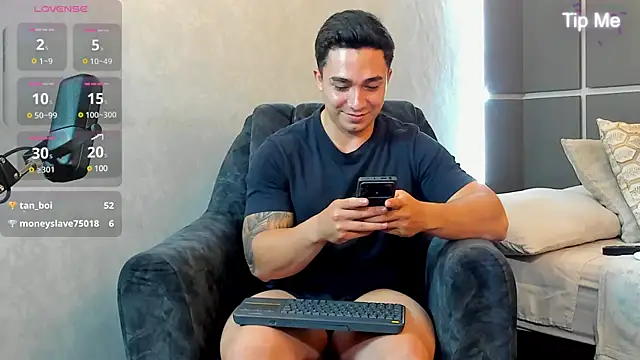 Ryan Hunt online show from 1, 3, 2025