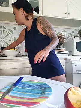 LorenRosse online show from 4, 10, 2025