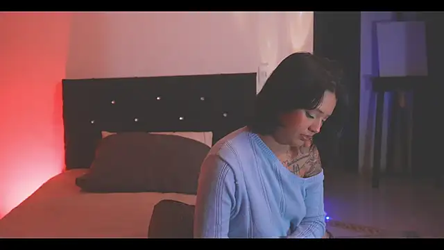 LorenRosse online show from 6, 2, 2026