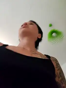 LorenRosse online show from 12, 9, 2025