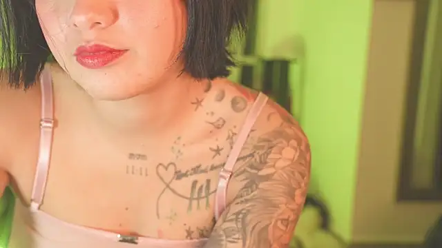 LorenRosse online show from 1, 12, 2025