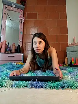 RubyEmerald online show from 9, 2, 2026