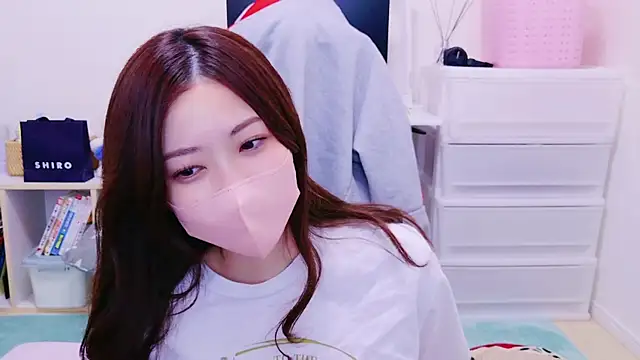 oxo yuna oxo online show from 5, 1, 2025