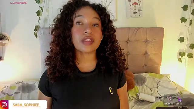 Snapshot of sara_sophieee chatting on 12, 2, 2025 sara sophieee online show from 12, 2, 2025