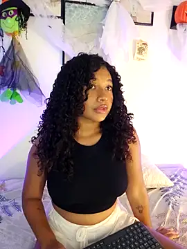 Snapshot of sara_sophieee chatting on 12, 10, 2025 sara sophieee online show from 12, 10, 2025