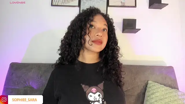 Snapshot of sara_sophieee chatting on 18, 9, 2025 sara sophieee online show from 18, 9, 2025