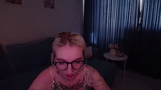 AnneTenet online show from 2, 10, 2025