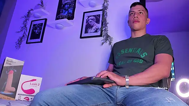 Snapshot of ThomsEvery_ chatting on 29, 1, 2025 ThomsEvery online show from 29, 1, 2025