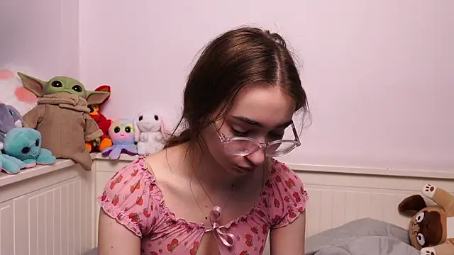PollyBeev online show from 12, 5, 2026
