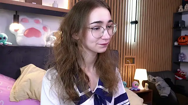 PollyBeev online show from 15, 11, 2025